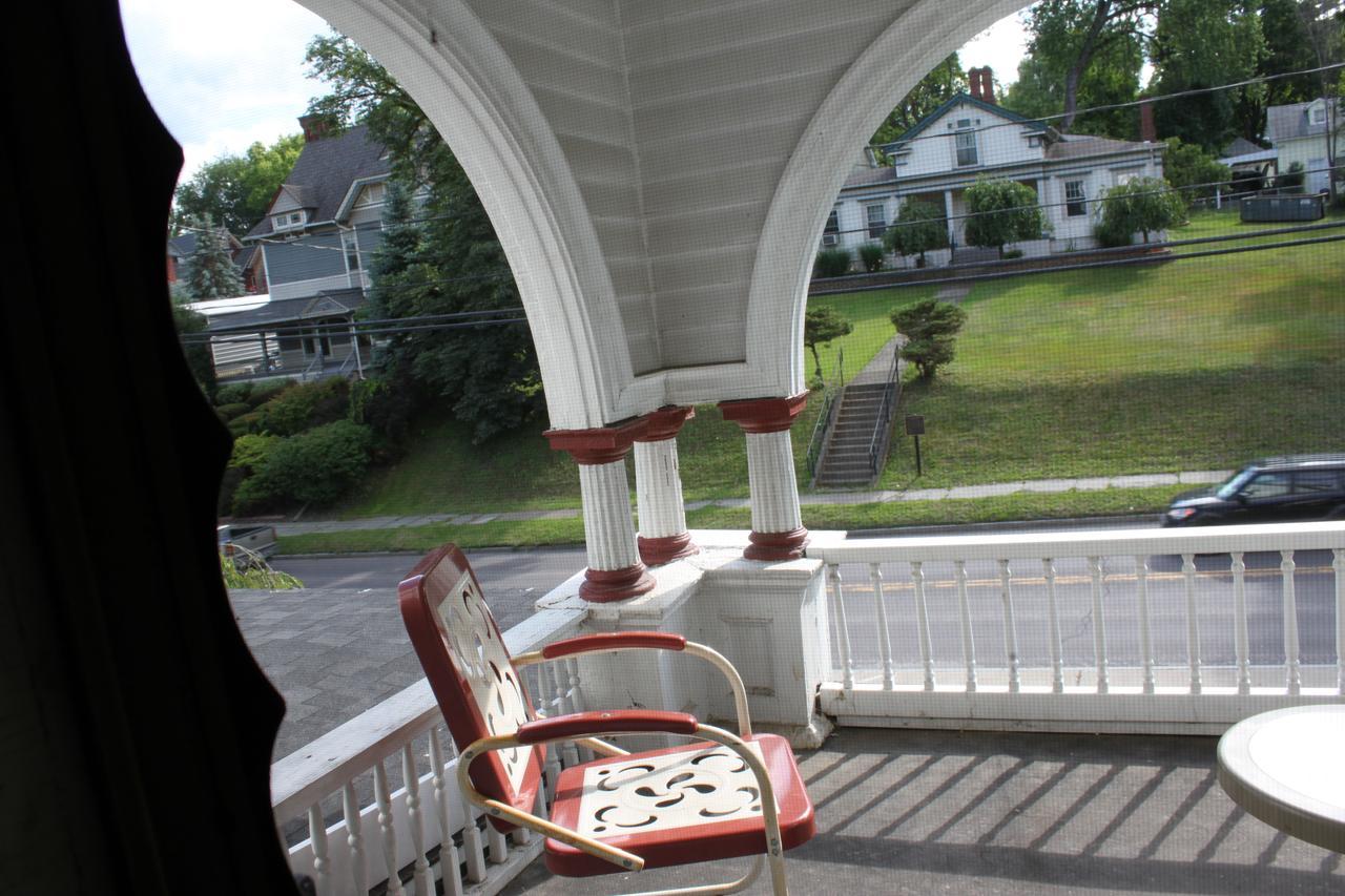 Victorian Charm Inn Towanda Exterior photo