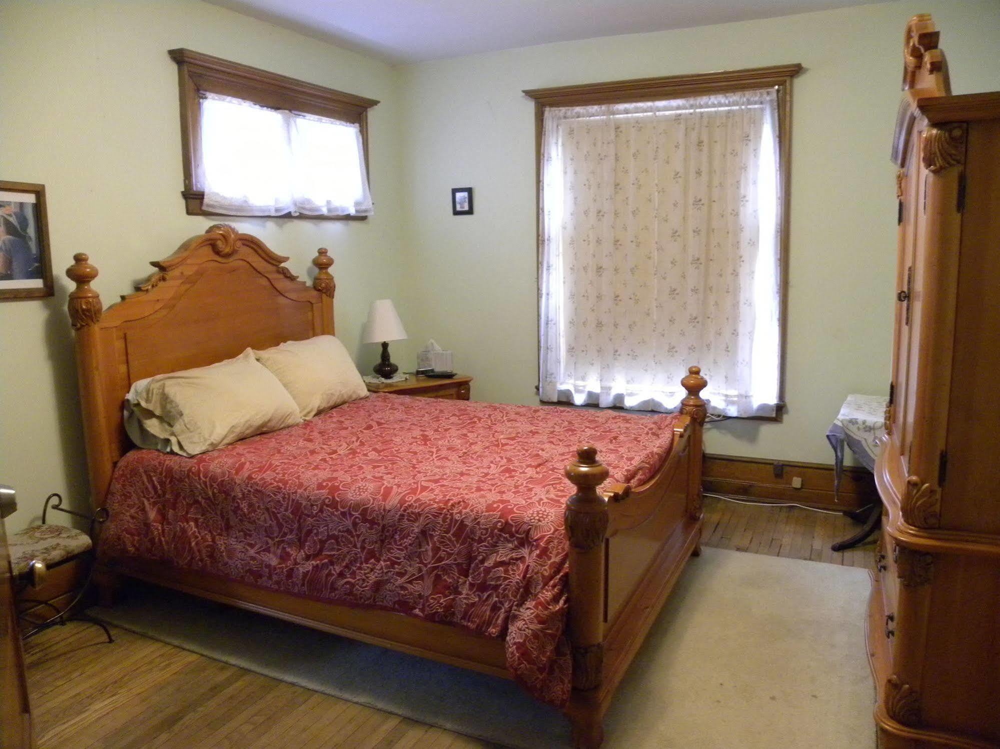 Victorian Charm Inn Towanda Exterior photo