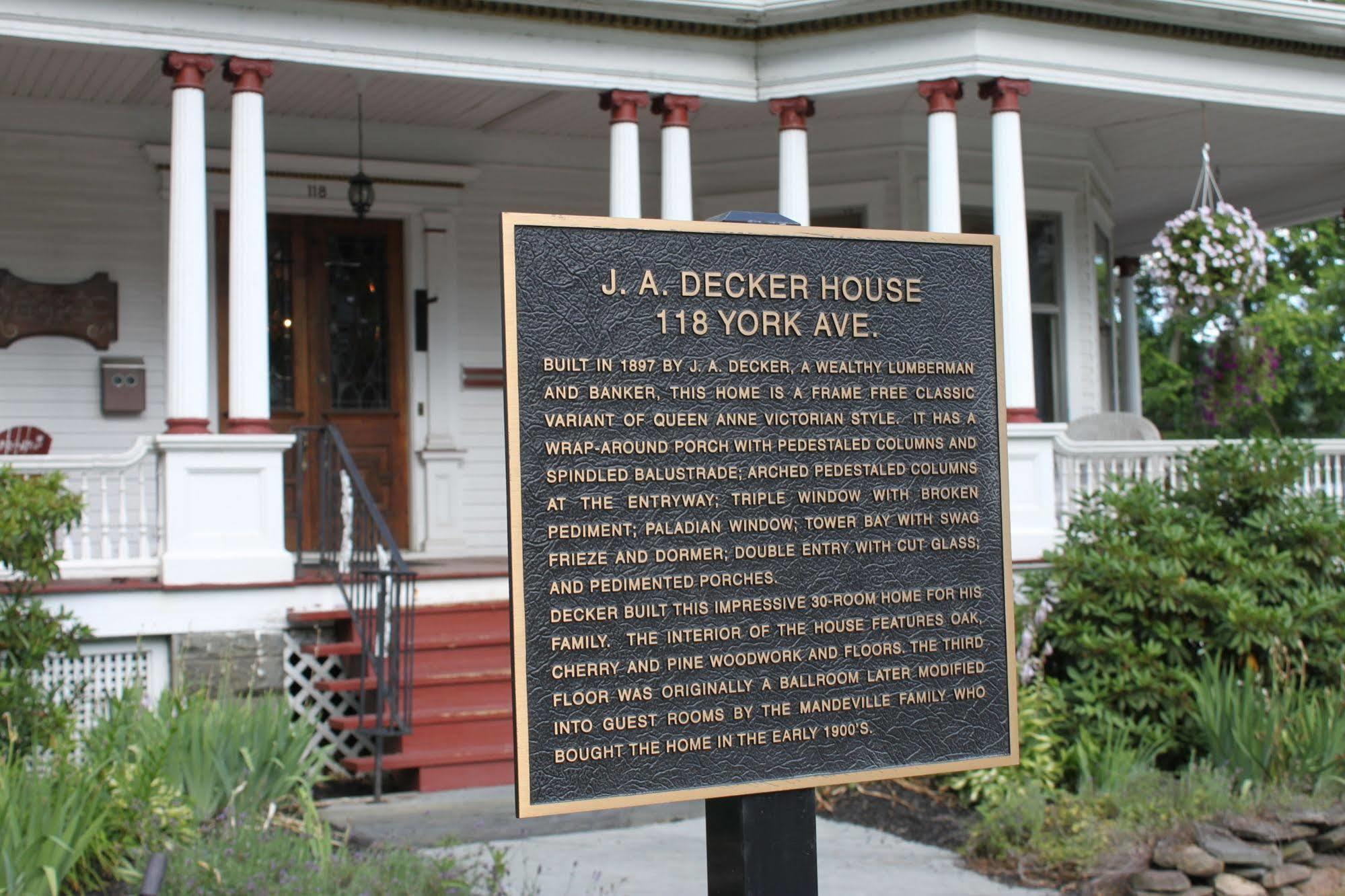 Victorian Charm Inn Towanda Exterior photo